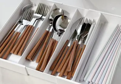 a white drawer filled with wooden utensils at \u4e0a\u91ce402 MAX 8 \u9280\u5ea7Asakusa\u30a8\u30ea\u30a2Wi - Fi in Tokyo