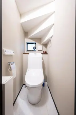 a bathroom with a toilet in a room at Home Stroy in Tokyo - Luxury Villa Minowa&Ueno-三ノ輪一戸建て&東京屋語 in Tokyo