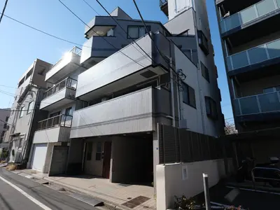 an external view of a building on a street at \u30d5\u30ea\u30fc\u30b8\u30a2\u6d45\u8349stay in Tokyo