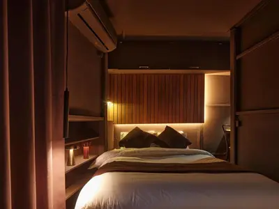 a bedroom with a large bed in a room at Tokyo Skyline Hideaway in Tokyo