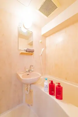 a bathroom with a sink and a bath tub at FRt\u6075\u6bd4\u5bff2\u4e01\u76ee306 in Tokyo