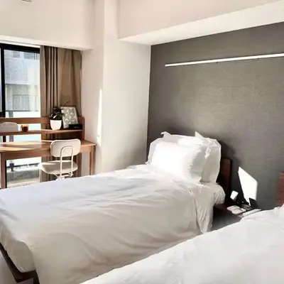 1002 Deluxe Double Room