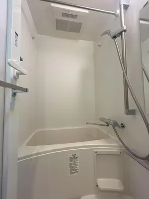 a bathroom with a sink and a bath tub at ReimiMondo 303 in Tokyo