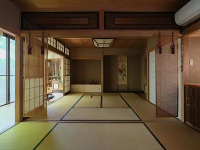 an empty room with mats on the floor at \u5343\u5e74\u90b8 in Tokyo