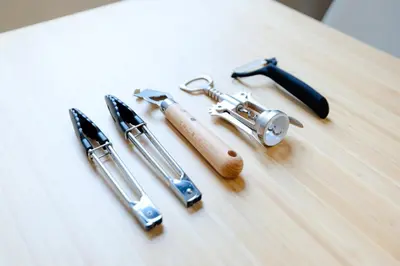 a group of keys sitting on top of a table at Mi-HOTEL UENO in Tokyo