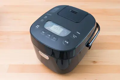 a electronic device sitting on top of a wooden floor at Skytree City Suites OSHIAGE in Tokyo