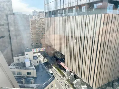 an aerial view of a tall building in a city at Ikebukuro center#\u6c60\u888b\u4e2d\u5fc3#\u9ad8\u7ea7\u9633\u5149\u516c\u5bd3\u8f66\u7ad9\u6b65\u884c5\u5206#\u9ad8\u901fwifi#\u667a\u80fd\u9a6c\u6876\u5e72\u6e7f\u5206\u79bb1201 in Tokyo