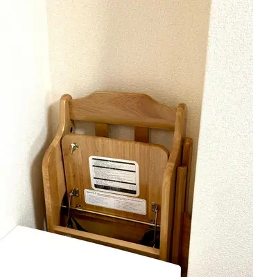 a toaster oven in a corner of a wall at \u9752\u6238\u30aa\u30fc\u30c1\u30e3\u30fc\u30c9\u30d3\u30eb in Tokyo