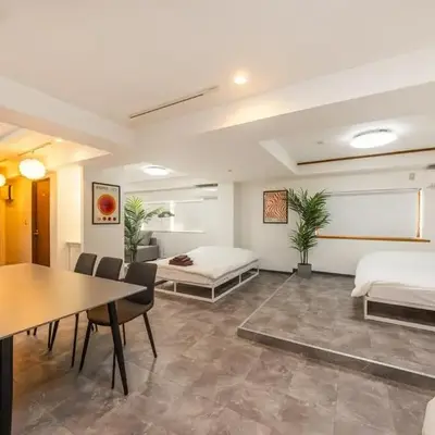 R201-Shinjuku 13 min Up to 8 people 60 sqm Full renovation Roppongi and Tsukiji direct access Family group 7 min to Ochiai Minami Nagasaki Station