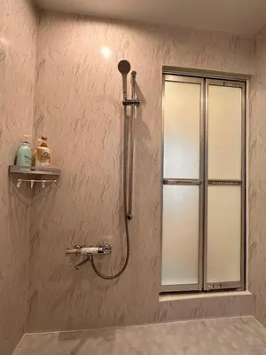 a shower in a bathroom with a glass door at \u516b\u5e83101Nearby Tokyo Skytree in Tokyo