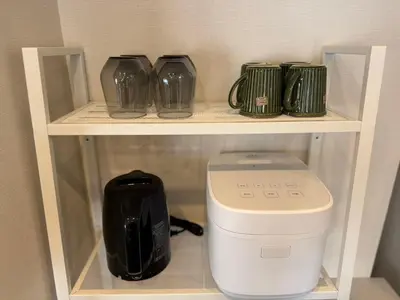 a shelf with a blender and cups on it at Kabukicho-13F-SJ0019 in Tokyo