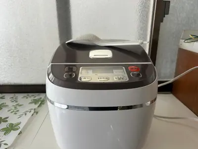 a food processor sitting on top of a counter at April House Ikebukuro in Tokyo