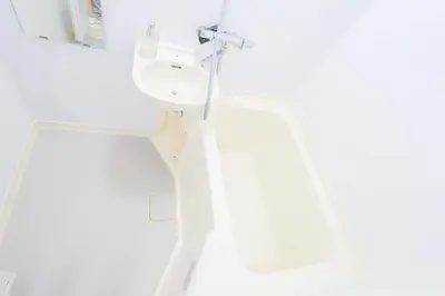 a bathroom with a sink and a toilet at Shinjuku 2bed rooms apartment#2室1厅#智能马桶#高速无限制网路1 in Tokyo