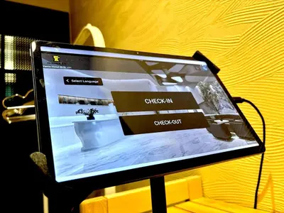 a computer screen with a picture of a plant at Yama Hotel Akabane 101 in Tokyo