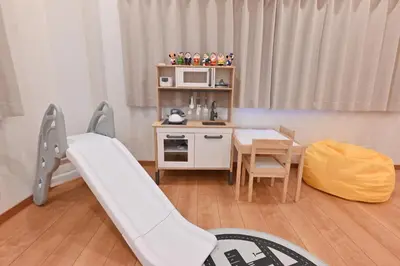 a small room with a bunk bed and a table at Skytree Luxury Villa - 2025 New, to Skytree, Direct Airport Access in Tokyo