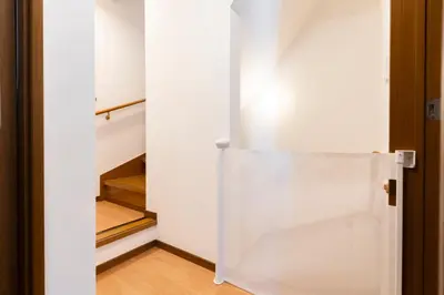 an open door to a closet with a refrigerator at \u548c\u6c23\u4f1a\u3005\u6e0b\u8c37\u672c\u753a Wakiaiai Shibuyahontyo in Tokyo