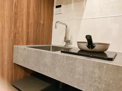 a kitchen with a sink and a bowl on a counter at D6 Shinjuku JR St 8 mins 2 bedrooms and 1 living room Max 5P Direct to Shinjuku Ueno Ginza Shibuya Ikebukuro Yoyogi Shinagawa \u65b0\u5bbf\u533a \u9ad8\u7530\u9a6c\u573a\u8f66\u7ad98\u5206\u949f \u4e24\u5ba4\u4e00\u5385 \u6700\u59275\u4eba in Tokyo