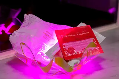 a pair of scissors and a book on a table at \u30db\u30c6\u30eb\u30a6\u30a4\u30eb\u30b7\u30c6\u30a3\u6d45\u8349\u672c\u9928 in Tokyo