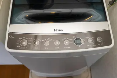 a close up of a toaster oven at \u532f\u91d1\u829d\u6d66\u30d3\u30eb in Tokyo