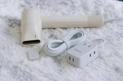 a charger and a usb device with a usb cable at Nishisugamo hotel-TS0443 in Tokyo