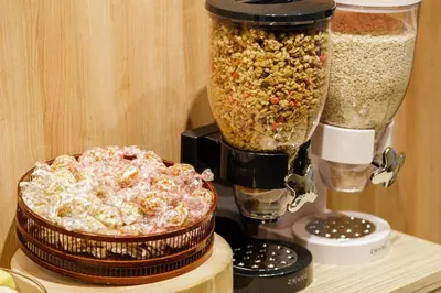 two food blenders sitting on top of a table at HOTEL AMANEK Asakusa Sakurabashi in Tokyo