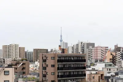 a view of a city with tall buildings at \u30e6\u30ca\u30a4\u30c6\u30c3\u30c9\u30b0\u30ed\u30fc\u7530\u7aef\u65b0\u753a in Tokyo
