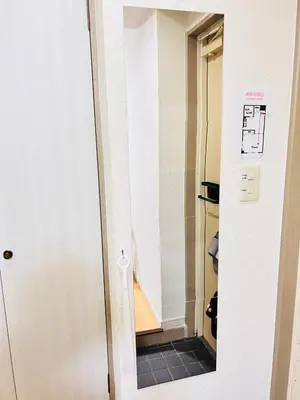 a door leading into a room with a hallway at ying-Kabukicho 1F-SJ0066 in Tokyo
