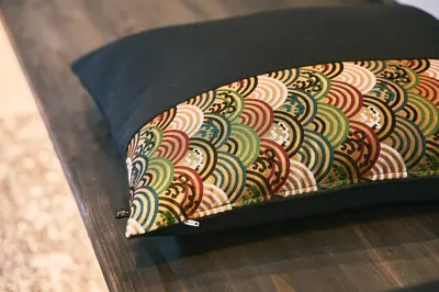 a box with a pattern on the side of it at \u3077\u3075\u304b\u5186\u5fb3\u9418\u30f6\u6df5 in Tokyo