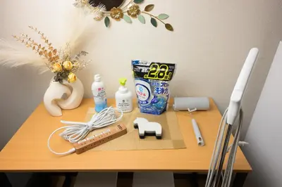 a table with a stimulator at \u65b0\u5bbf\u99c54\u52062\u99c5\u304b\u3089\u5f92\u6b6910\u5206 \u6700\u59273\u540d \u9ad8\u901fWiFi 1\u968e\u306e\u307e\u308b\u307e\u308b\u8cb8\u5207\u90e8\u5c4b in Tokyo
