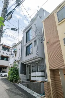 a building on the side of a street at Mi-Villa AZABU\u4e28Tokyo Tower View in Tokyo