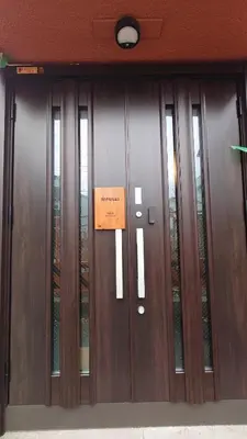 a large wooden door with a sign on it at Japanese-Tradtional House Max 8 Guest 6-Min Walk from Station Check-out at 12 PM in Tokyo