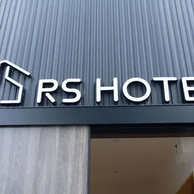 RShotel