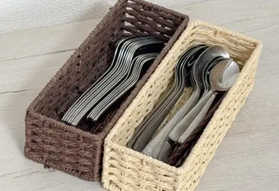a wicker basket with utensils sitting on a table at \u30a2\u30b9\u30d4\u30a2502 7-minute walk from Nishi-Sugamo Station 9-minute walk from Sugamo Station 1-minute walk from Koshinzuka WiFi available in Tokyo