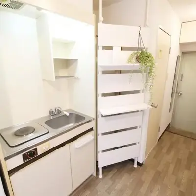 フラット吉村 202