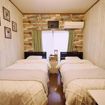 202 Koiwa st private Room