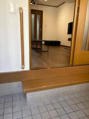 a mirror in a room with a living room at \u79cb\u8449\u539f in Tokyo