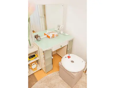 a bathroom with a desk with a toilet and a mirror at Anzu 4 Bed rooms Villa 5 minutes walk from Keise line Edogawa station in Tokyo