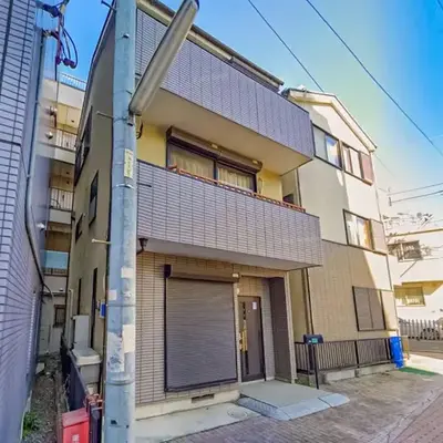 3 Story Private House