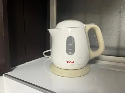 a mixer sitting on top of a counter at Tokyo Family & Pet Friendly Villa in Tokyo