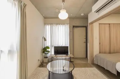 a bedroom with a bed and a glass table at 3-17-9 Mukojima - Vacation STAY 19858 in Tokyo