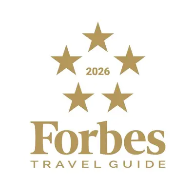 a group of five stars with the words forles travel guide at Hotel New Otani Tokyo EXECUTIVE HOUSE ZEN in Tokyo