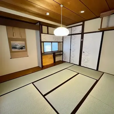GU Hotel Traditional Japanese-Style House in Tokyo15 Minutes by Train from Shinjuku Sleeps Up to 10 Guests