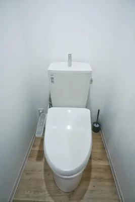 a bathroom with a white toilet in a room at BRT202 Ikebukuro Station , Apartment for 2 people, direct access to Shinjuku and Shibuya on the Yamanote Line, convenient transportation, well-equipped in Tokyo
