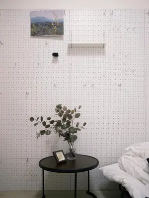a table with a vase on it in a bedroom at D Regalo - Vacation STAY 10830v in Tokyo
