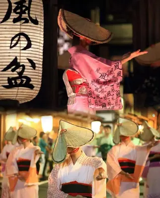 a group of mannequins wearing japanese hats on display at M106 Easy access to Ikebukuro Red Leaves in Tokyo
