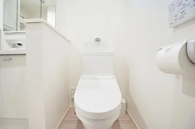 a bathroom with a white toilet in a room at Tomo House Yotsuya-Sanchome 201 - from 6 minutes station \u56db\u8c37\u4e09\u4e01\u76ee 201 \u99c5\u304b\u3089\u5f92\u6b696\u5206 in Tokyo