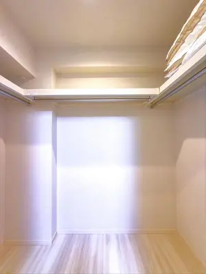 an empty room with a ceiling and wooden floors at \u7530\u753a6Floor-MT0393 in Tokyo