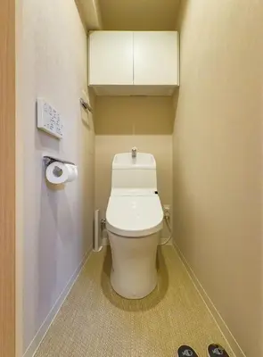 a bathroom with a toilet in a small room at \u7530\u753a6Floor-MT0393 in Tokyo