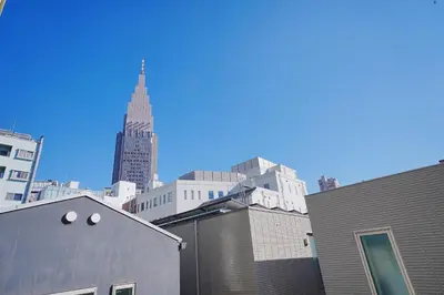 a view of a city skyline with tall buildings at Tomo House Yoyogi 301 - from 4 minutes station \u4ee3\u3005\u6728 301 \u99c5\u304b\u3089\u5f92\u6b694\u5206 in Tokyo
