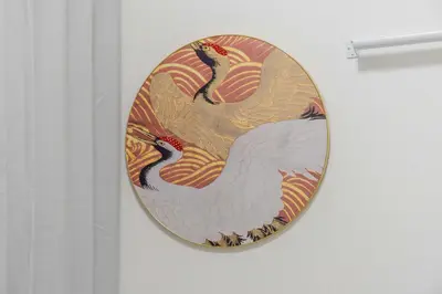 a plate of two birds on a wall at ParkSide \u5927\u4e45\u4fdd\u99c5\u5f92\u6b6910\u5206 \u97d3\u56fd\u30b0\u30eb\u30e1\u3092\u697d\u3057\u3080 \u65b0\u5bbf \u6e0b\u8c37 \u539f\u5bbf\u3078\u597d\u30a2\u30af\u30bb\u30b9 \u6700\u59272\u540d in Tokyo